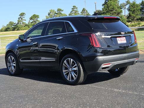 Used 2021 Cadillac XT5 Premium Luxury FWD image 6