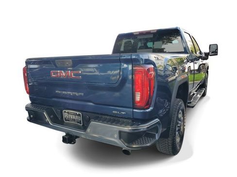 Used 2022 GMC Sierra 2500 SLT w/ SLT Preferred Package AWD/4WD image 4