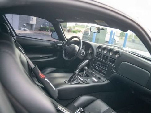 Used 1999 Dodge Viper GTS RWD image 43