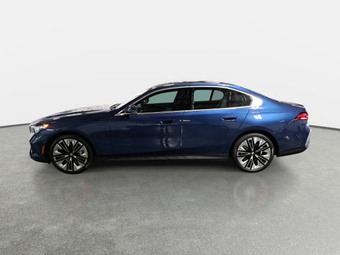 New 2026 BMW 530i w/ Premium Package image 8