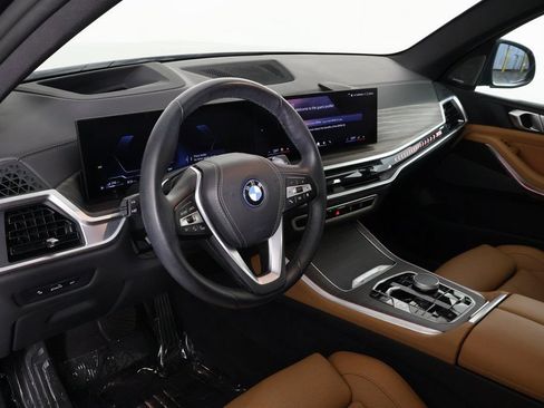 Certified 2024 BMW X5 xDrive50e w/ Premium Package AWD/4WD image 7