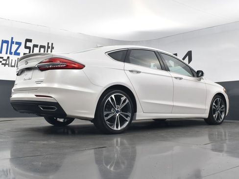 Used 2019 Ford Fusion Titanium image 21