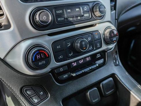 Used 2018 GMC Yukon SLT image 19