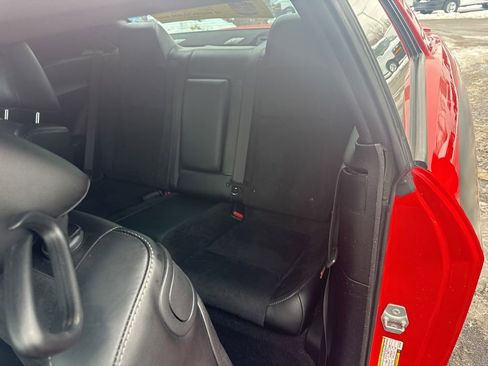 Used 2019 Dodge Challenger R/T w/ Plus Package image 14