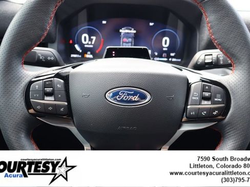 Used 2025 Ford Explorer ST-Line w/ Premium Package image 10