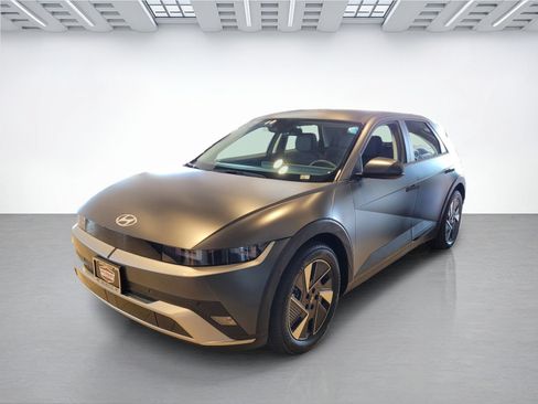 New 2026 Hyundai Ioniq 5 SEL RWD image 4