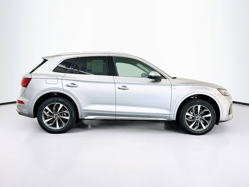 Used 2022 Audi Q5 2.0T Premium w/ Convenience Package AWD/4WD image 10