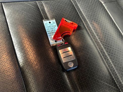 Used 2019 Kia Sorento EX image 32