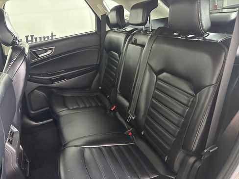 Used 2019 Ford Edge SEL w/ Equipment Group 201A image 22