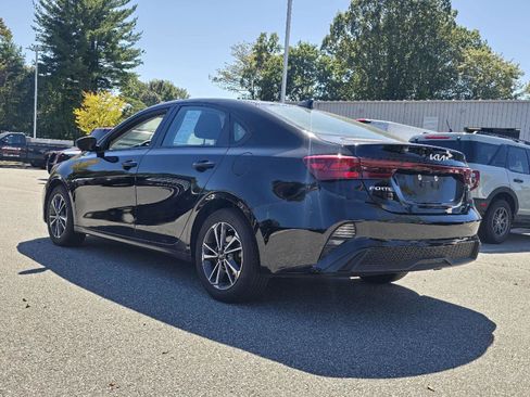 Used 2023 Kia Forte LXS image 5