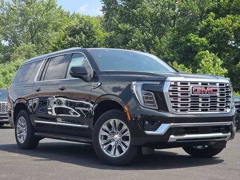 New 2026 GMC Yukon XL Denali w/ Advanced Technology Package AWD/4WD image 2