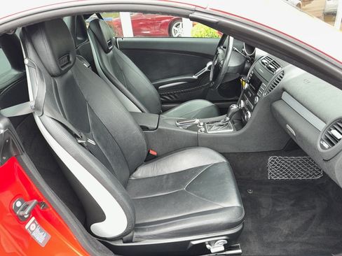 Used 2005 Mercedes-Benz SLK 350 image 18