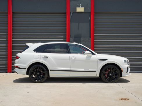 Used 2022 Bentley Bentayga Speed AWD/4WD image 4