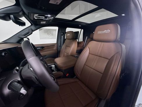 New 2026 Chevrolet Tahoe High Country AWD/4WD image 24