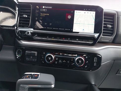 New 2026 GMC Sierra 1500 SLT w/ SLT Premium Package image 11