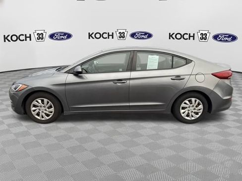 Used 2018 Hyundai Elantra SE image 4