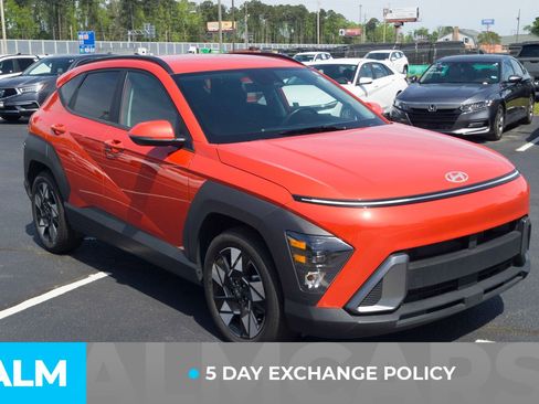 Used 2024 Hyundai Kona SEL FWD image 4