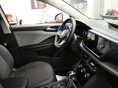 Used 2024 Volkswagen Taos SE FWD image 27
