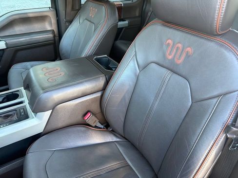 Used 2016 Ford F150 King Ranch w/ Equipment Group 601A Luxury AWD/4WD image 9