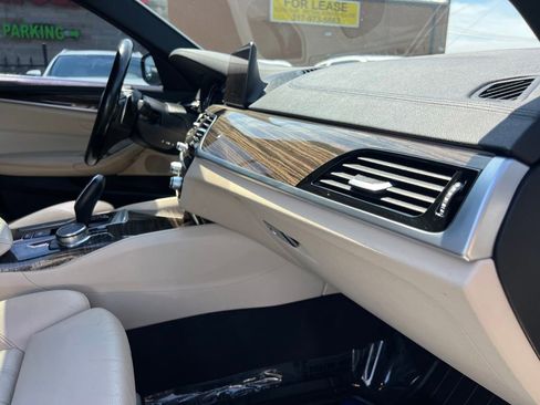 Used 2017 BMW 530i RWD image 29