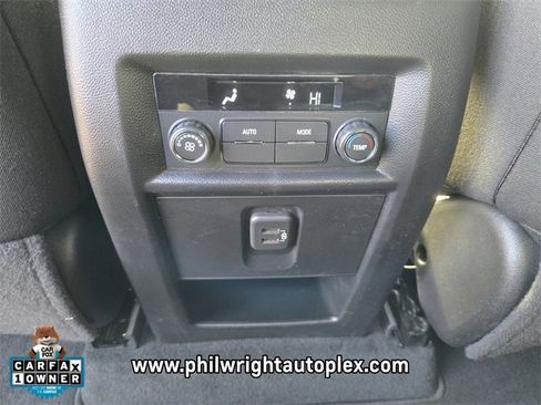 Used 2023 Chevrolet Traverse LT image 20