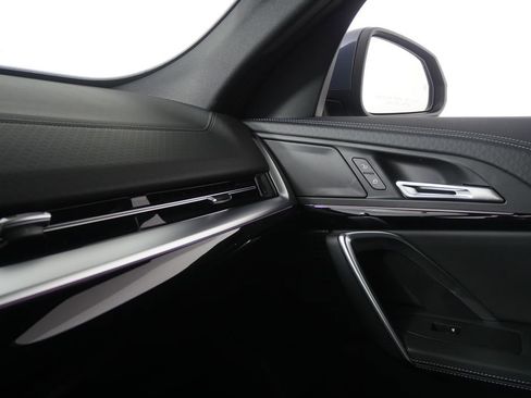 Used 2025 BMW X2 xDrive28i image 25