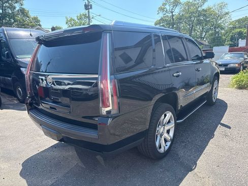 Used 2015 Cadillac Escalade Luxury AWD/4WD image 7
