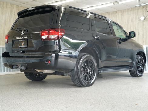 Used 2019 Toyota Sequoia TRD Sport w/ TRD Sport Premium Package RWD image 10