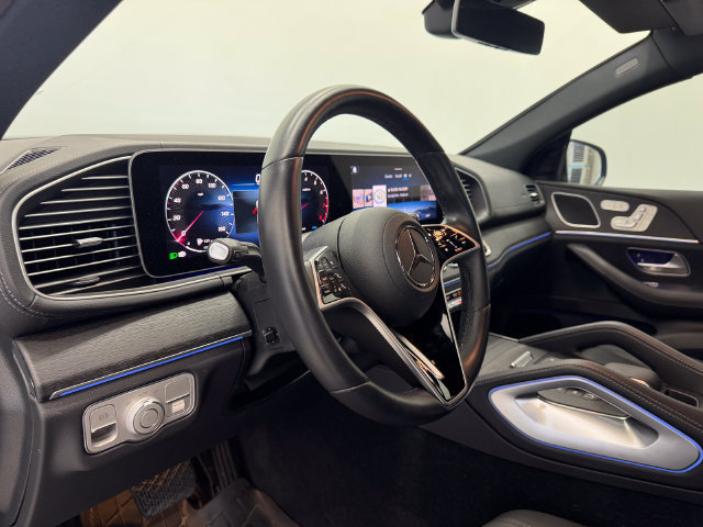 Used 2025 Mercedes-Benz GLE 450 4MATIC Coupe image 38