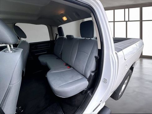 Used 2015 RAM 1500 Express AWD/4WD image 28