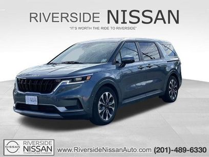 Used 2024 Kia Carnival EX