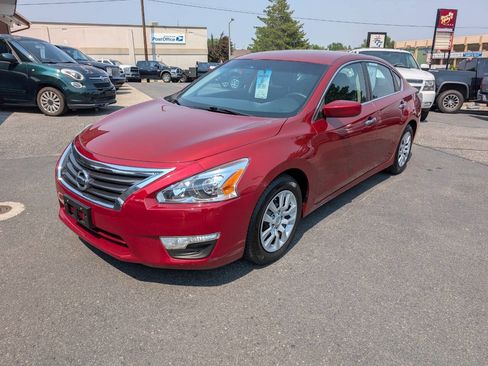 Used 2015 Nissan Altima 2.5 S w/ Power Driver Seat Package FWD image 3