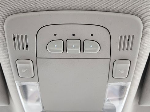 Used 2008 Buick Lucerne CXL w/ Ultra Confidence Package FWD image 20