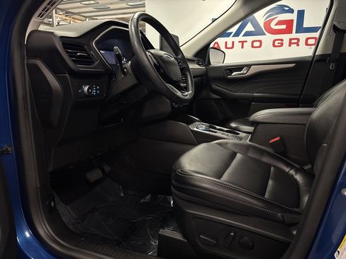 Used 2022 Ford Escape SEL image 18
