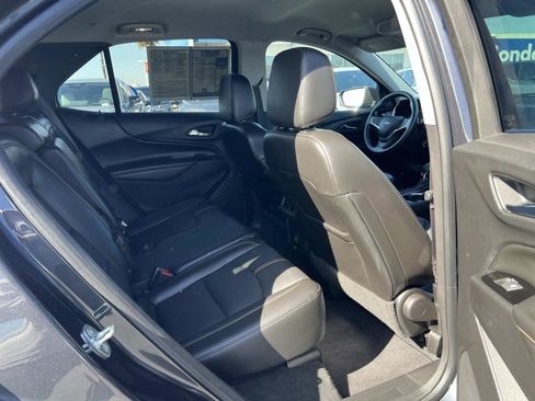 Used 2022 Chevrolet Equinox Premier image 30