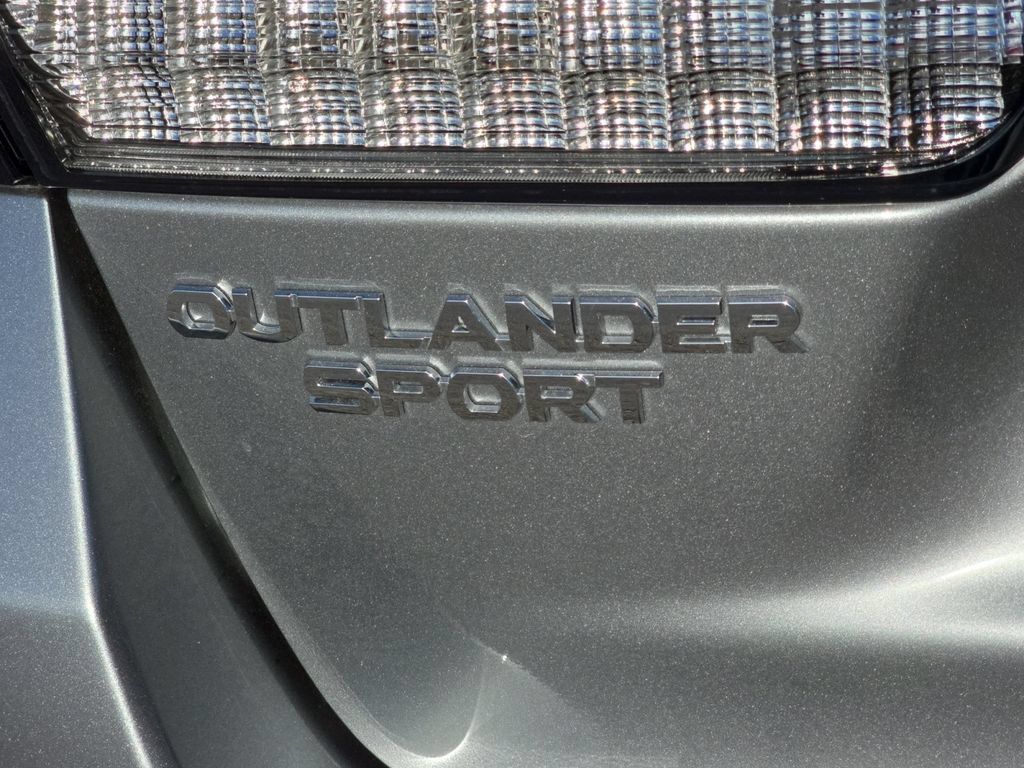 Used 2026 Mitsubishi Outlander Sport SE AWD/4WD image 33