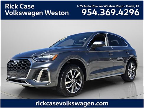 Used 2023 Audi Q5 2.0T Premium w/ Convenience Package AWD/4WD image 1