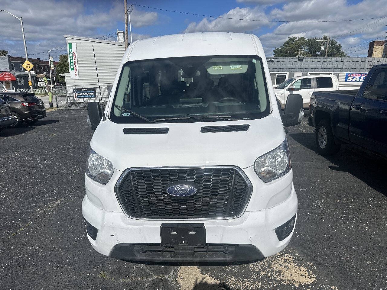 Used 2022 Ford Transit 350 XLT RWD image 1