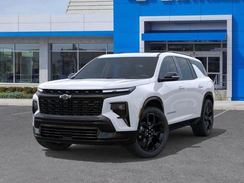 New 2026 Chevrolet Traverse RS w/ LPO, Floor Liner Package FWD image 6