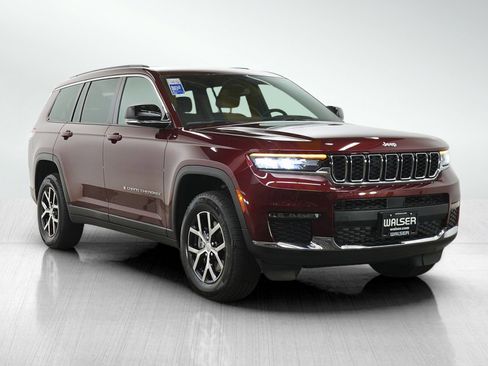 Used 2024 Jeep Grand Cherokee L Limited AWD/4WD image 7