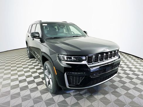 New 2026 Jeep Grand Cherokee L Limited AWD/4WD image 2