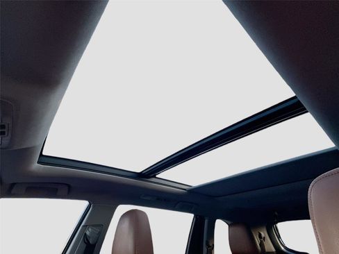 Used 2017 Toyota Highlander Limited Platinum image 21