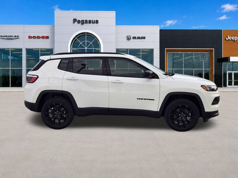 New 2026 Jeep Compass Latitude AWD/4WD image 7