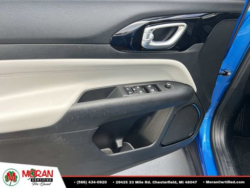 Used 2024 Jeep Compass Limited AWD/4WD image 14