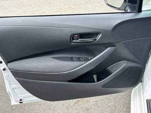 Used 2023 Toyota Corolla LE w/ LE Convenience Package FWD image 18