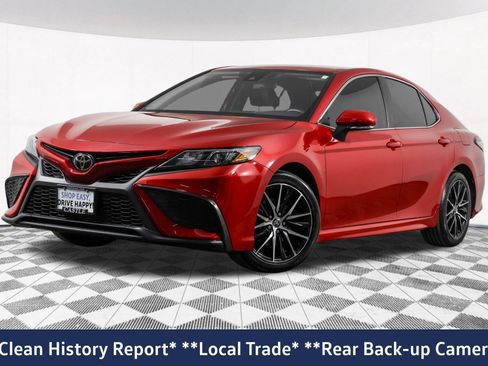 Used 2023 Toyota Camry SE FWD image 2