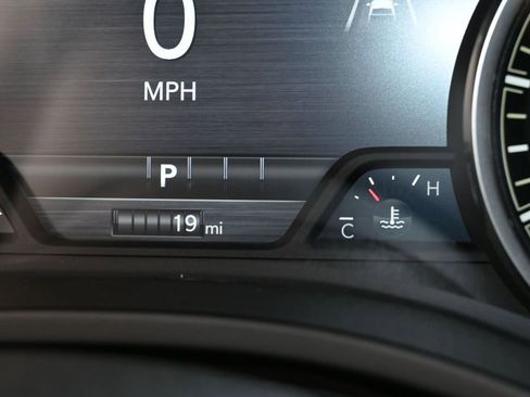 Used 2025 RAM 1500 Laramie image 29