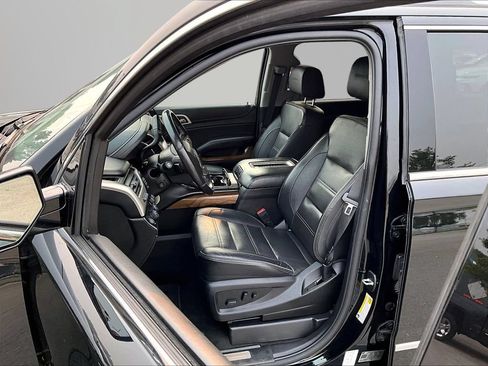 Used 2020 GMC Yukon XL Denali w/ Denali Ultimate Package AWD/4WD image 26