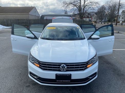 Used 2018 Volkswagen Passat 2.0T S image 28