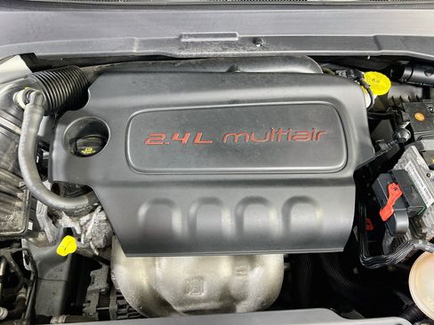 Used 2022 Jeep Compass Limited w/ Sun and Sound Group AWD/4WD image 30